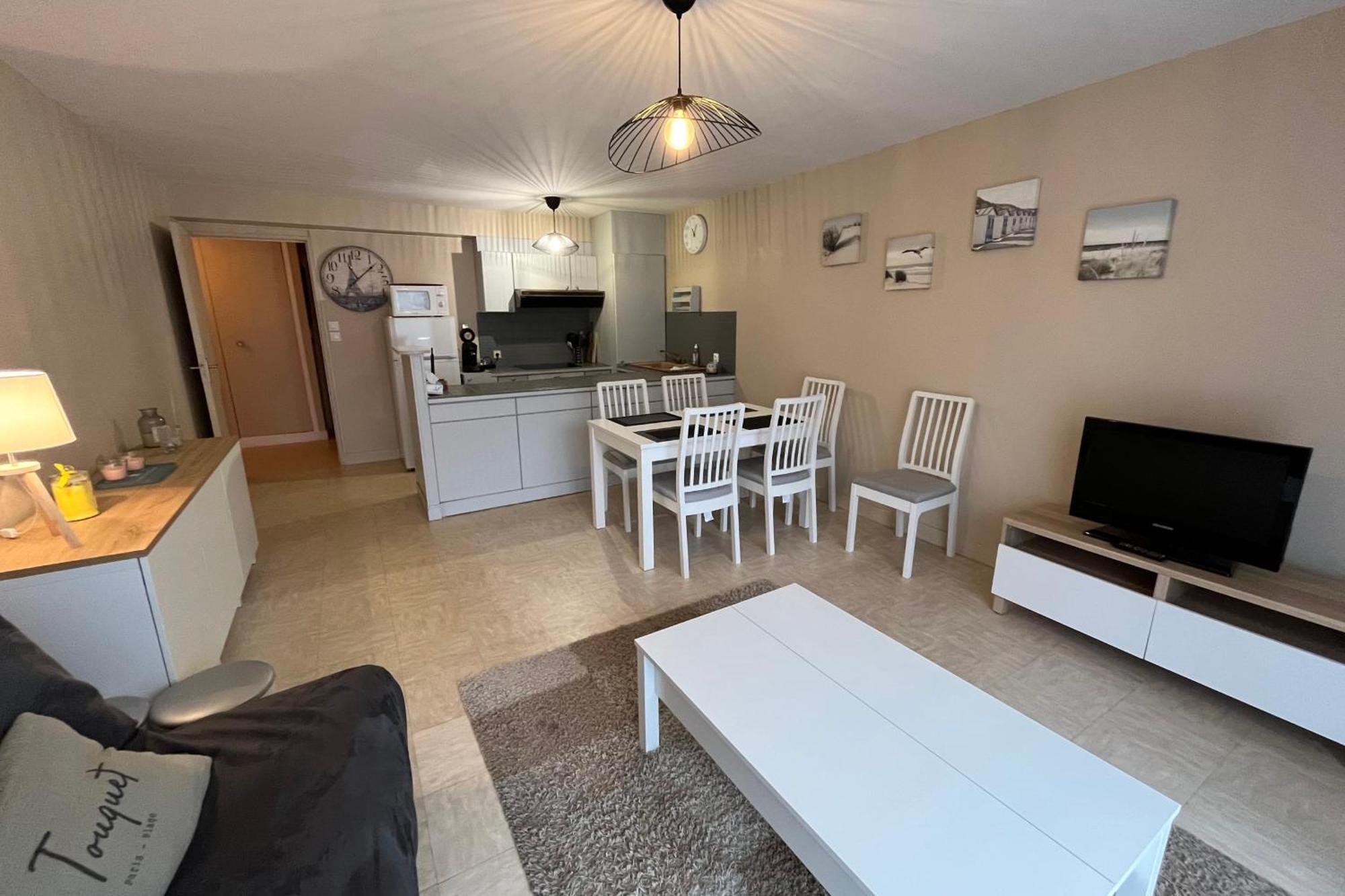 Apartment Pleasant For 6 People With Parking Space *